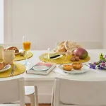 Cozy With Castel View شقة