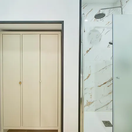 Cozy With Castel View Lisboa