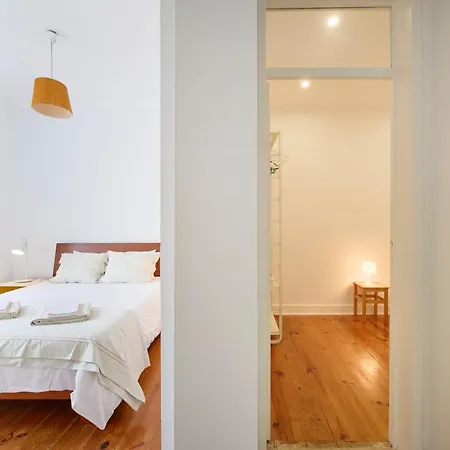 Cozy With Castel View *