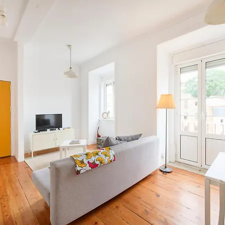 Διαμέρισμα Cozy With Castel View *