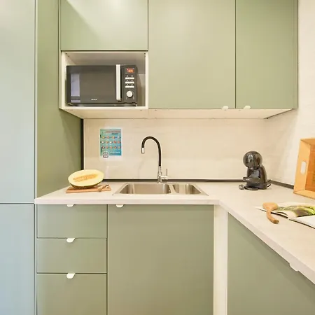 Cozy With Castel View * Lisboa